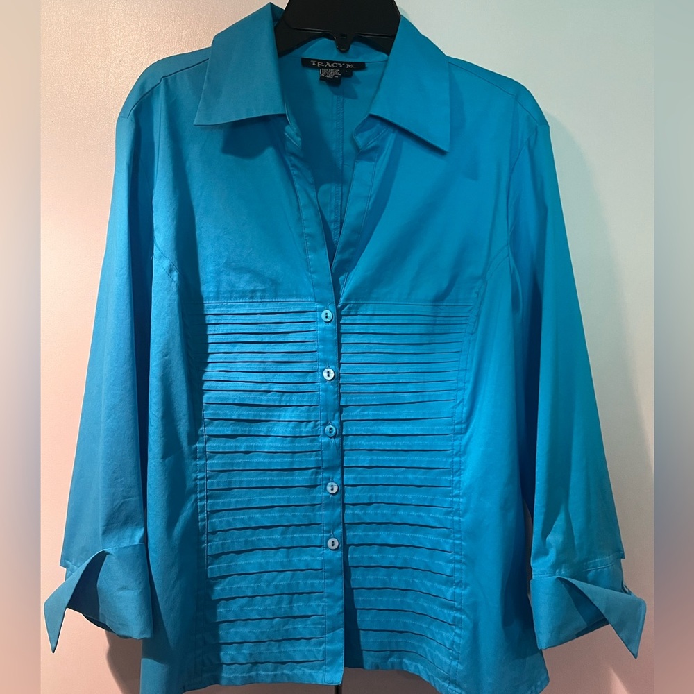 Tracy M Vibrant Blue Button-Down Shirt